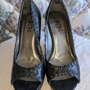 BCBG size 7 black platform shoes.